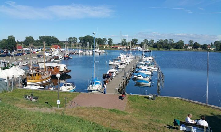 Poeler Hafen-Pavillon