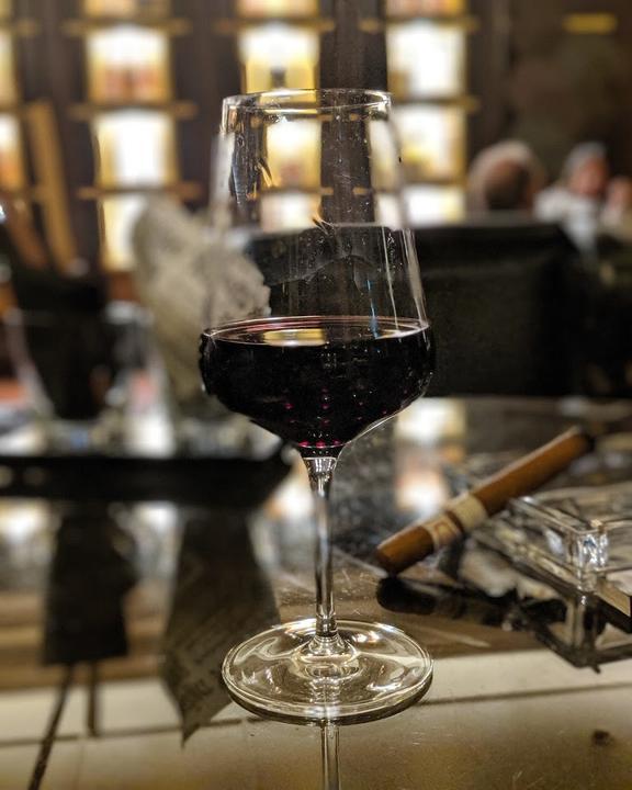 Capella Bar & Cigar Lounge