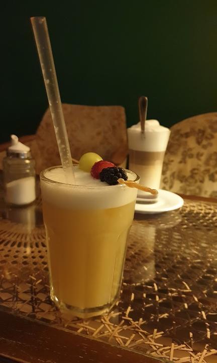 Fredericks Cafe & Bar