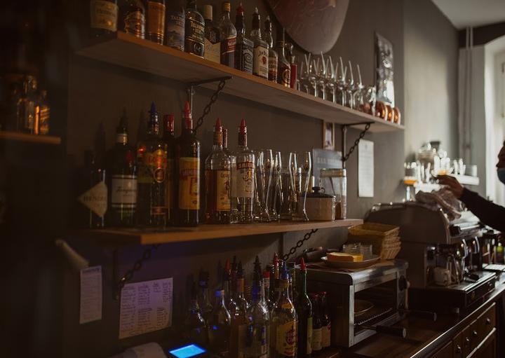 Fredericks Cafe & Bar