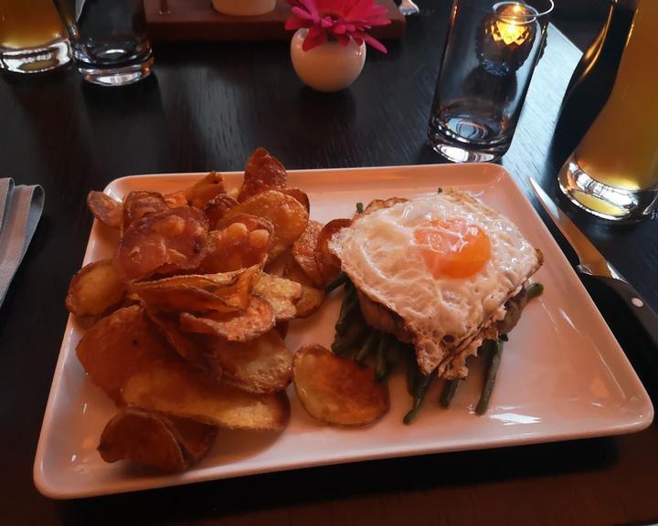 [M]eatery Bar + Restaurant Hamburg