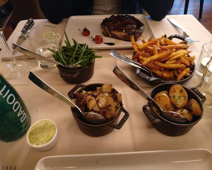 [M]eatery Bar + Restaurant Hamburg