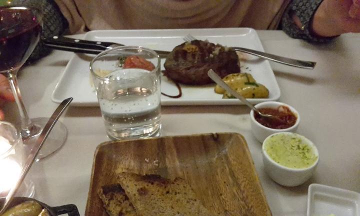 [M]eatery Bar + Restaurant Hamburg
