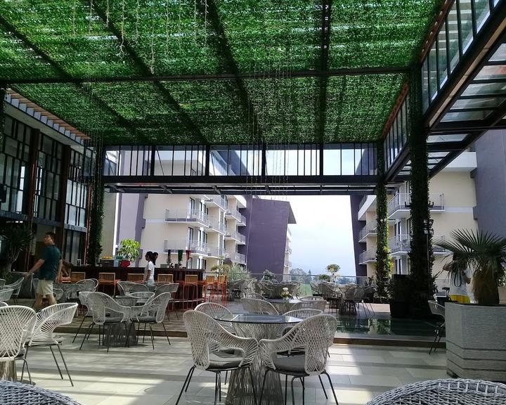 BRANCHE Restaurant, Bar & Lounge