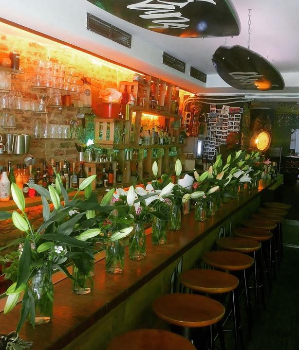 Chapmans Surf & Beach Bar