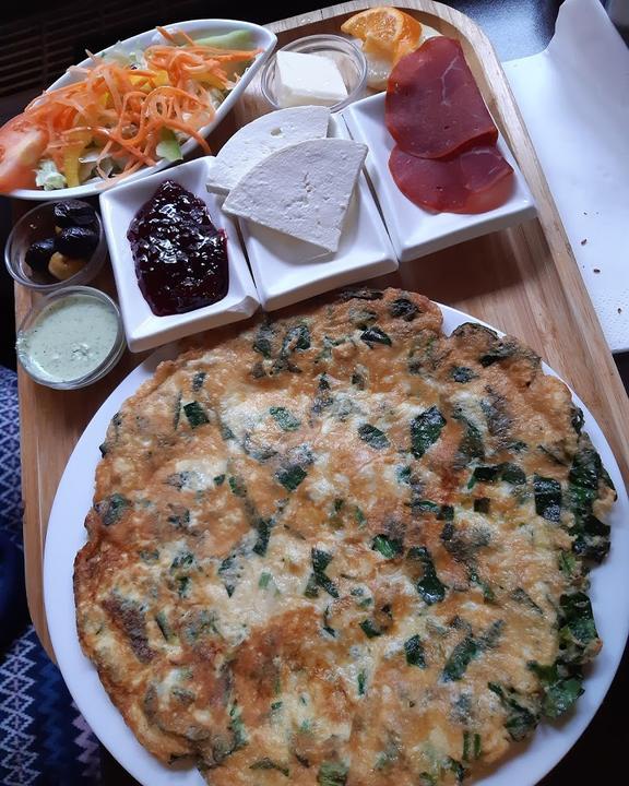 Mira Restaurant