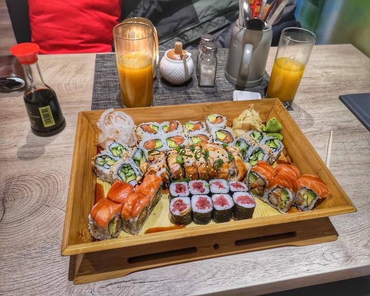 Makalu Kitchen