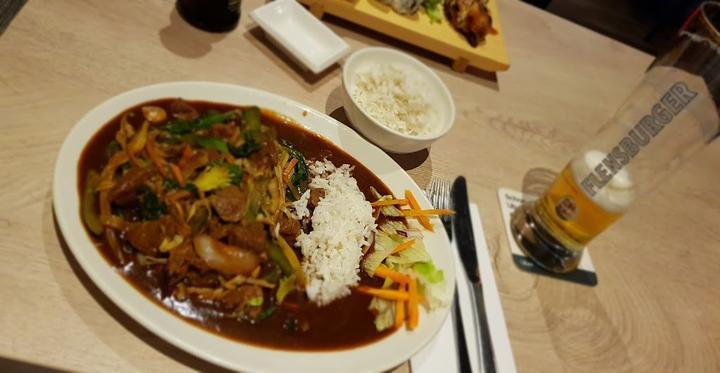 Makalu Kitchen