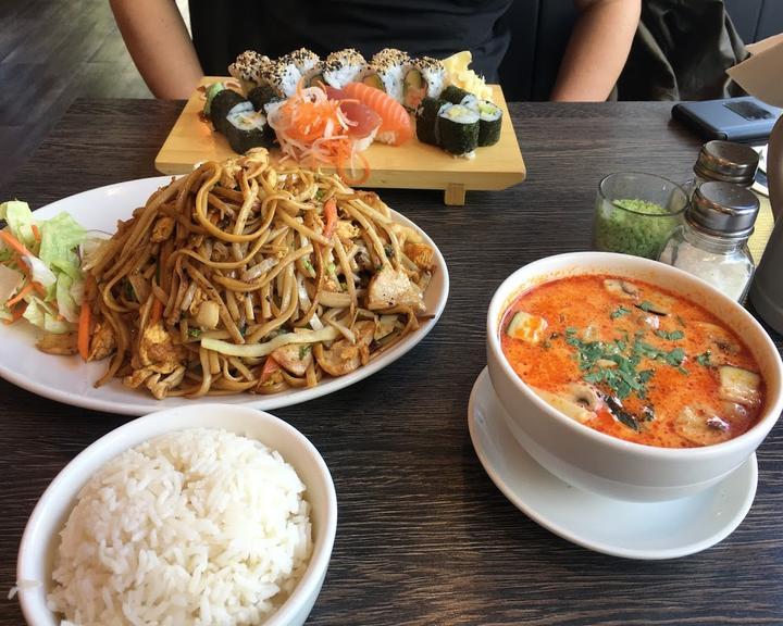 Makalu Kitchen