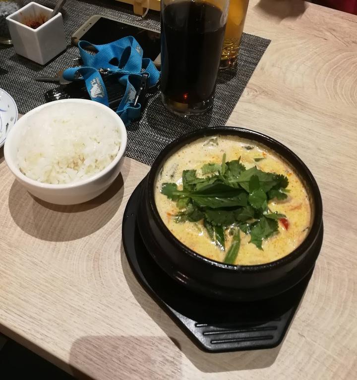 Makalu Kitchen