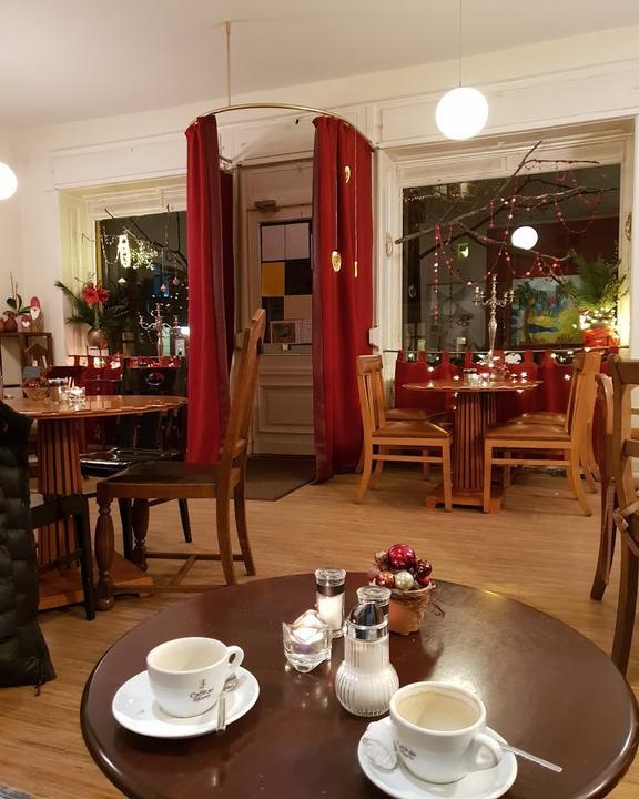 Cafe Behring
