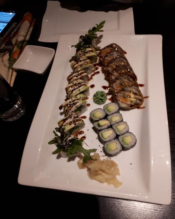 Dong Kinh Gourmet