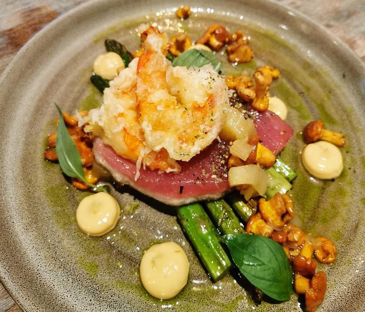 Hoiz Neo - Brasserie