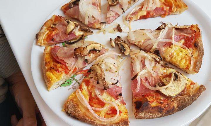 Charly Brown Pizzeria