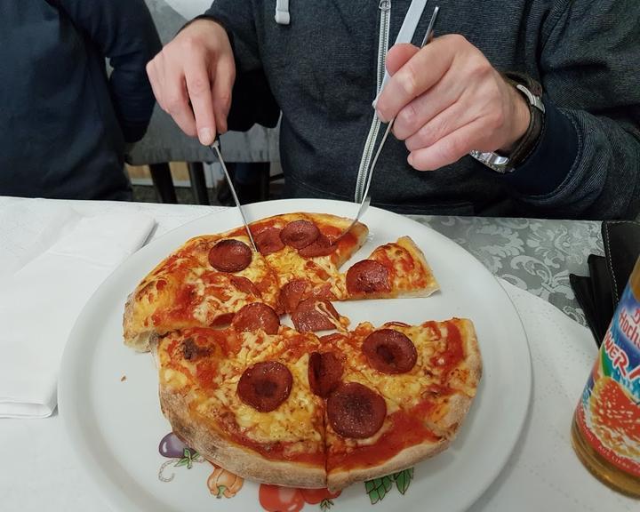 Charly Brown Pizzeria