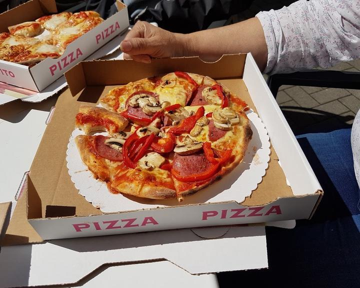 Charly Brown Pizzeria