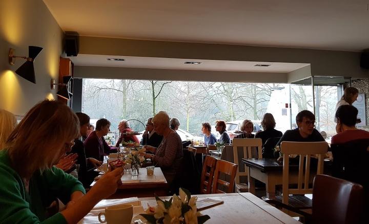 Cafe Heinrich