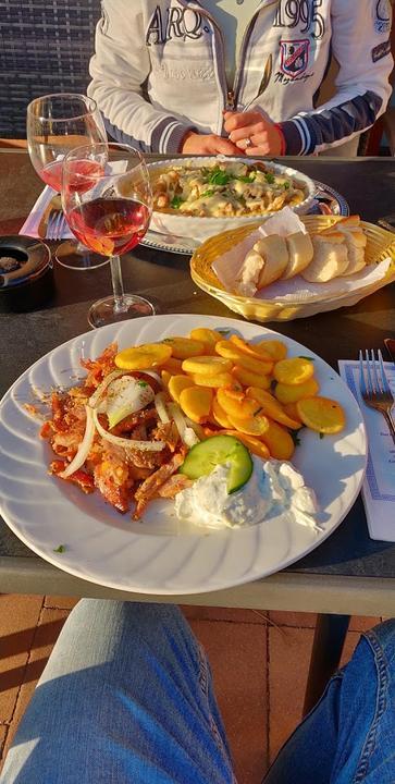 Dimi`s Taverne