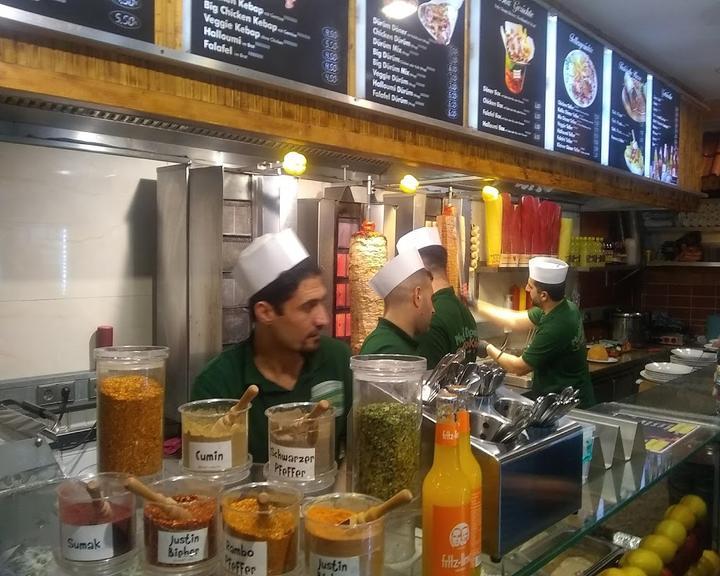 Mustafa Demir’s Gemüse Kebap