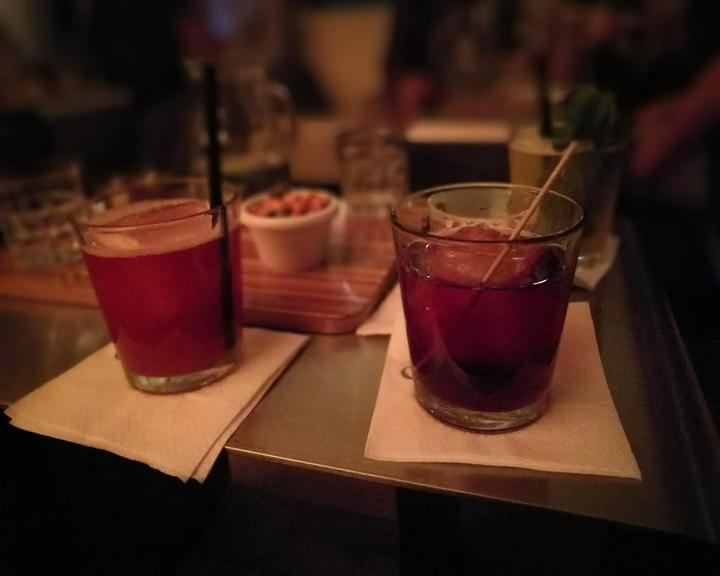 Saphire Bar