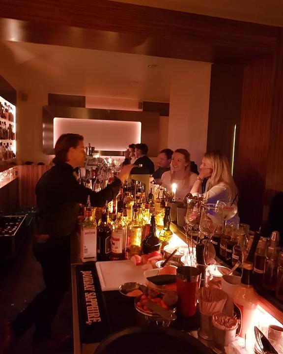Saphire Bar