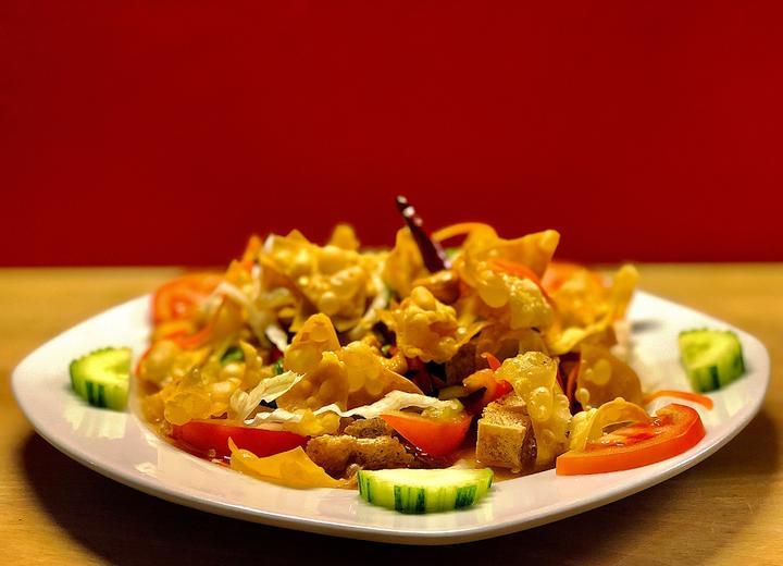Taleh Thai