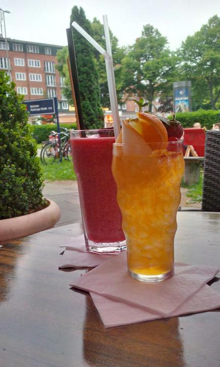 Cocktrail Bar