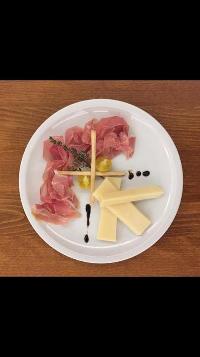 PRINZ 5 WINE&DINEBAR