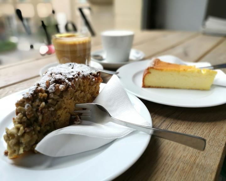 Apotheke - Tagesbar Cafe