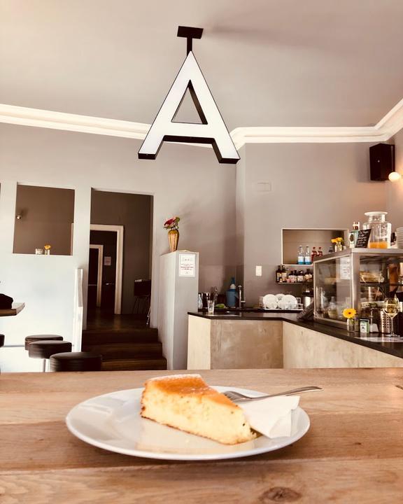 Apotheke - Tagesbar Cafe