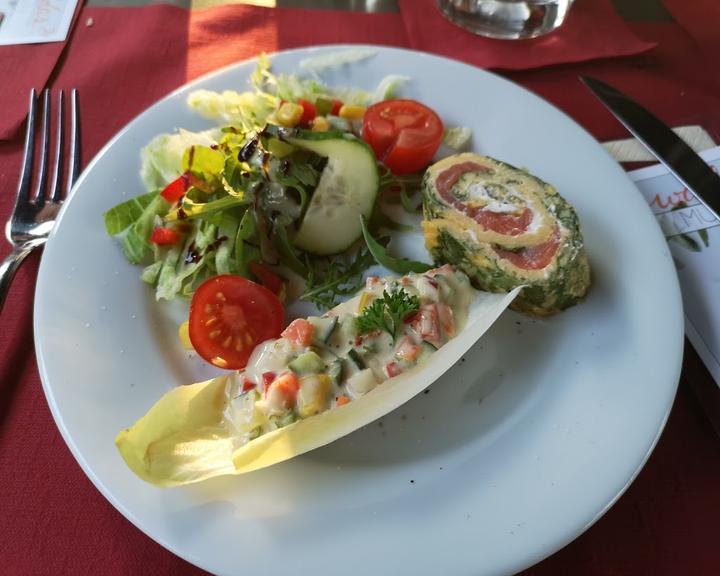 Udet's Bar Bistro Cafe