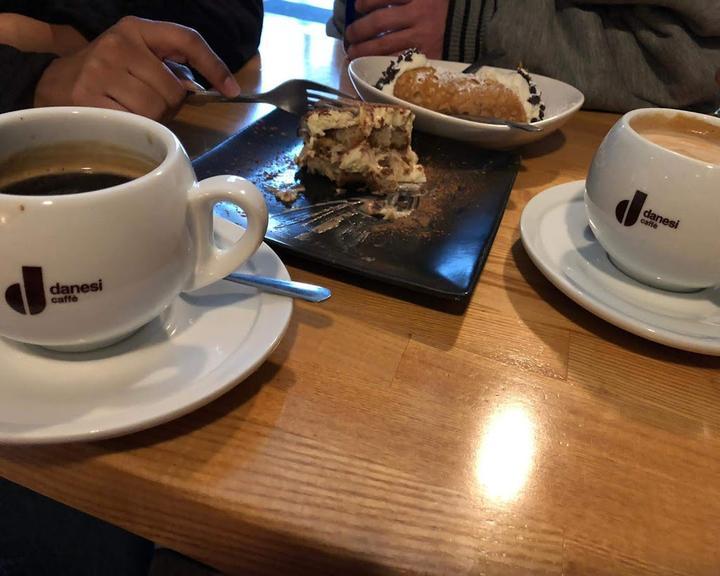 Cavalli Cafe & Bistrorant