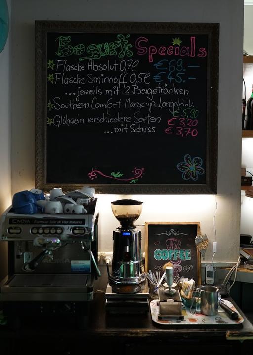 Bogarts Bistro Bar
