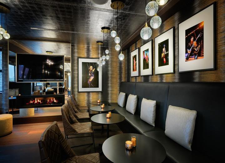 Legends Bar
