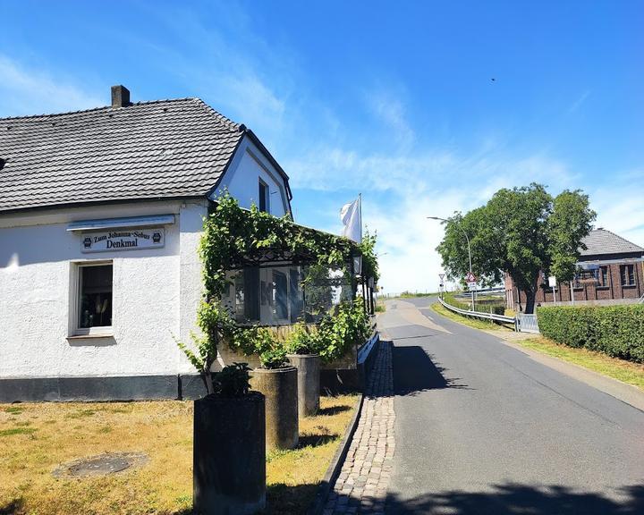 Zum Johanna Sebus Denkmal