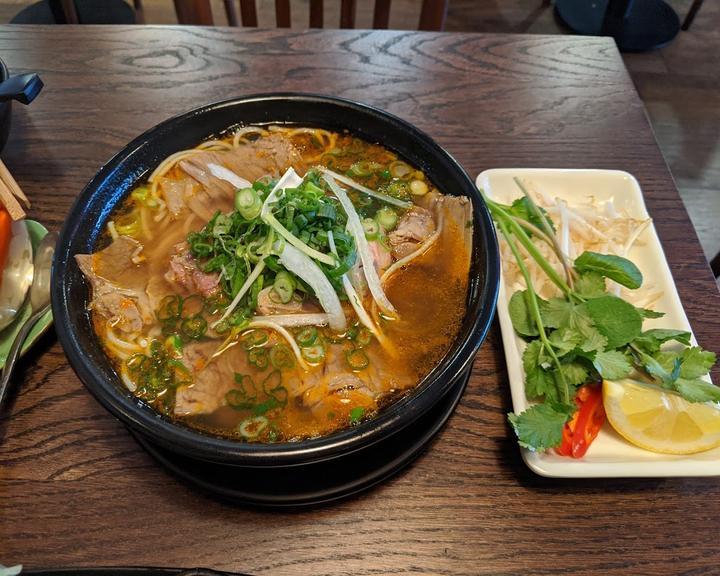Hoa Sen Restaurant