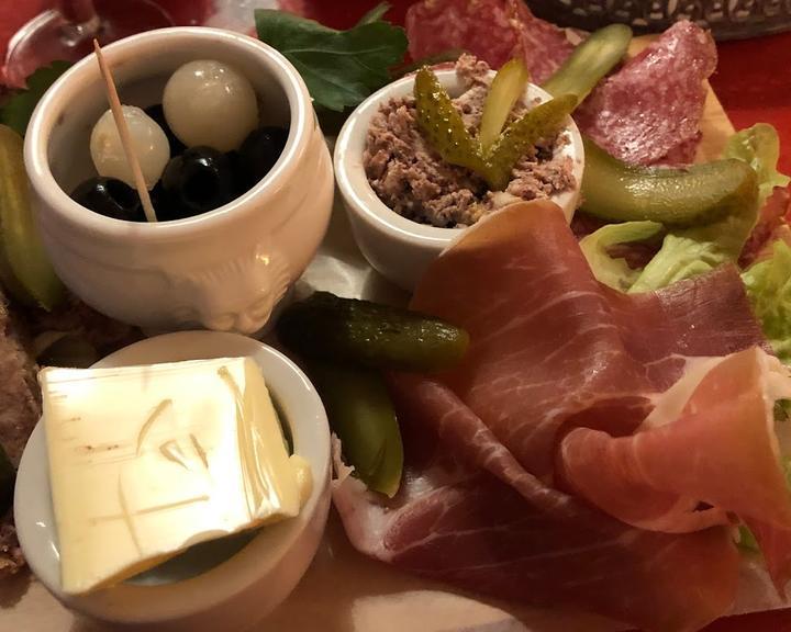 Pas Normal Café Bistrot