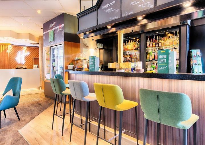Lobby Bar - Holiday Inn Muenchen Sued