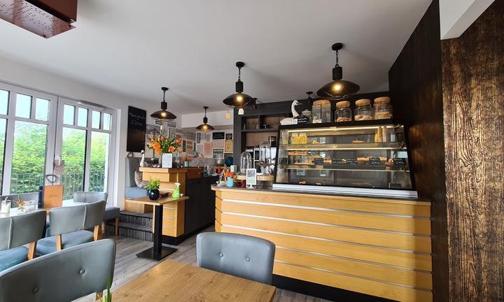 Schwanen Café & Bistro