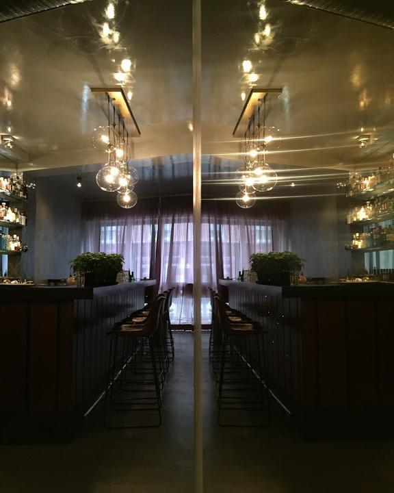 Bar Zwei