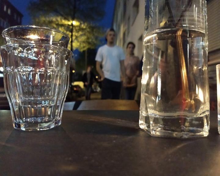 Bar Zwei