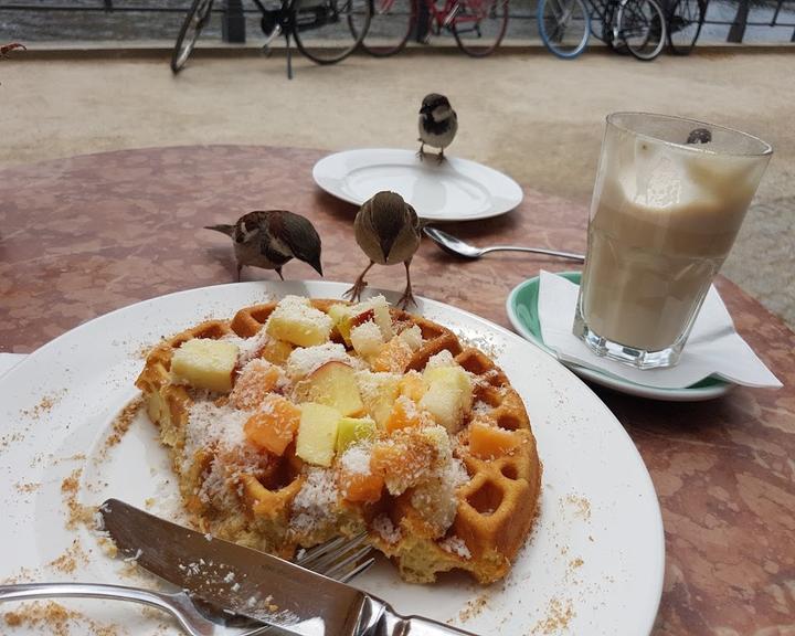 Petit Bijou