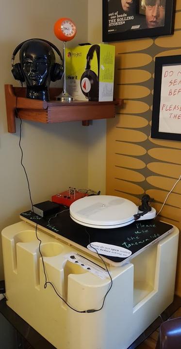 Maoz Vinyl & Kaffee