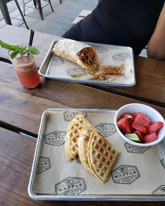 Waffle & Friends
