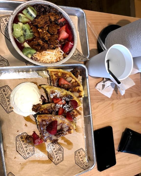 Waffle & Friends