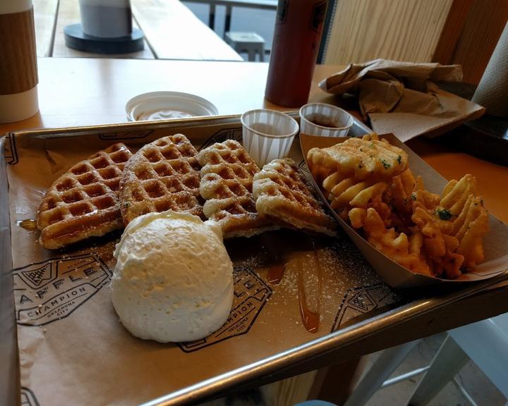 Waffle & Friends