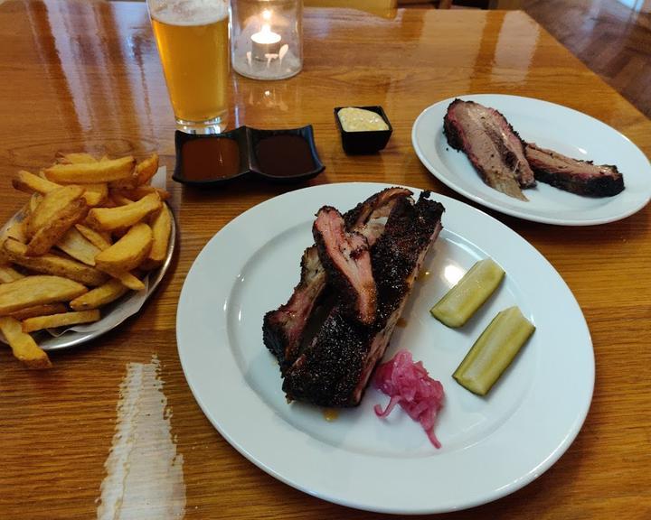 Lino's Barbecue