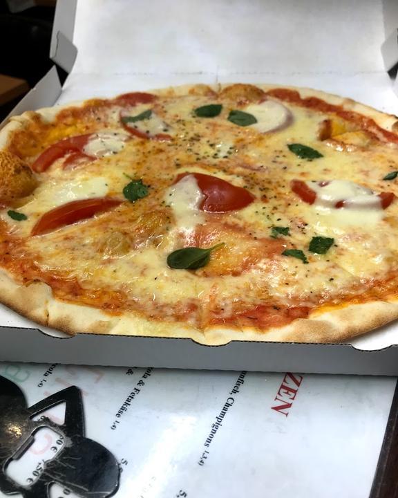 Pizzeria Eiscafe Cortina