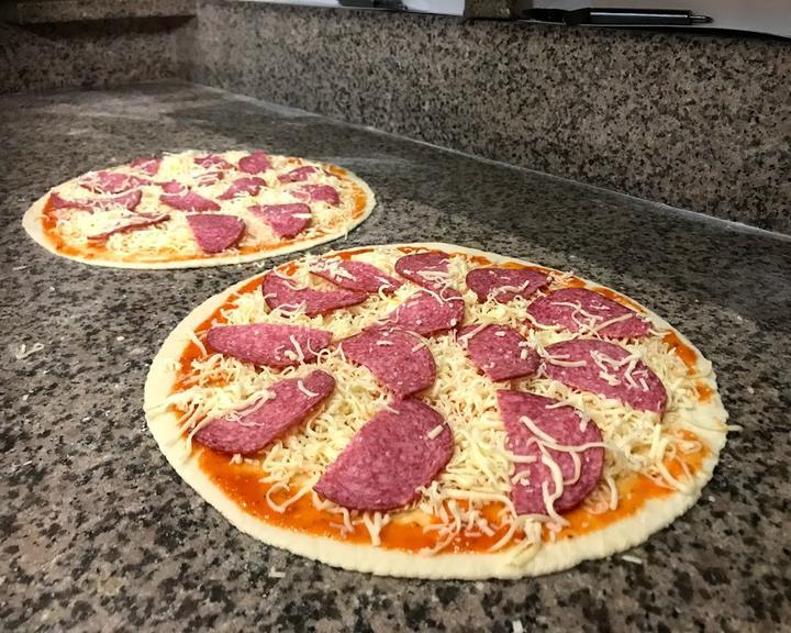 Pizzeria Eiscafe Cortina
