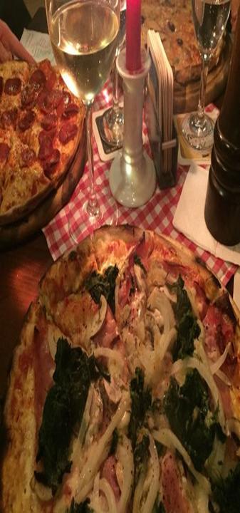 Pizzeria L Aurora